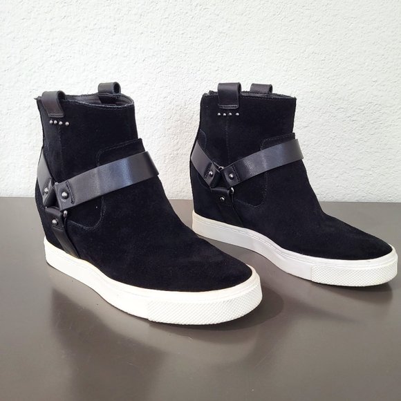 Gianni Bini Shoes - Gianni Bini Black Suede Wedge Sneakers SZ 7